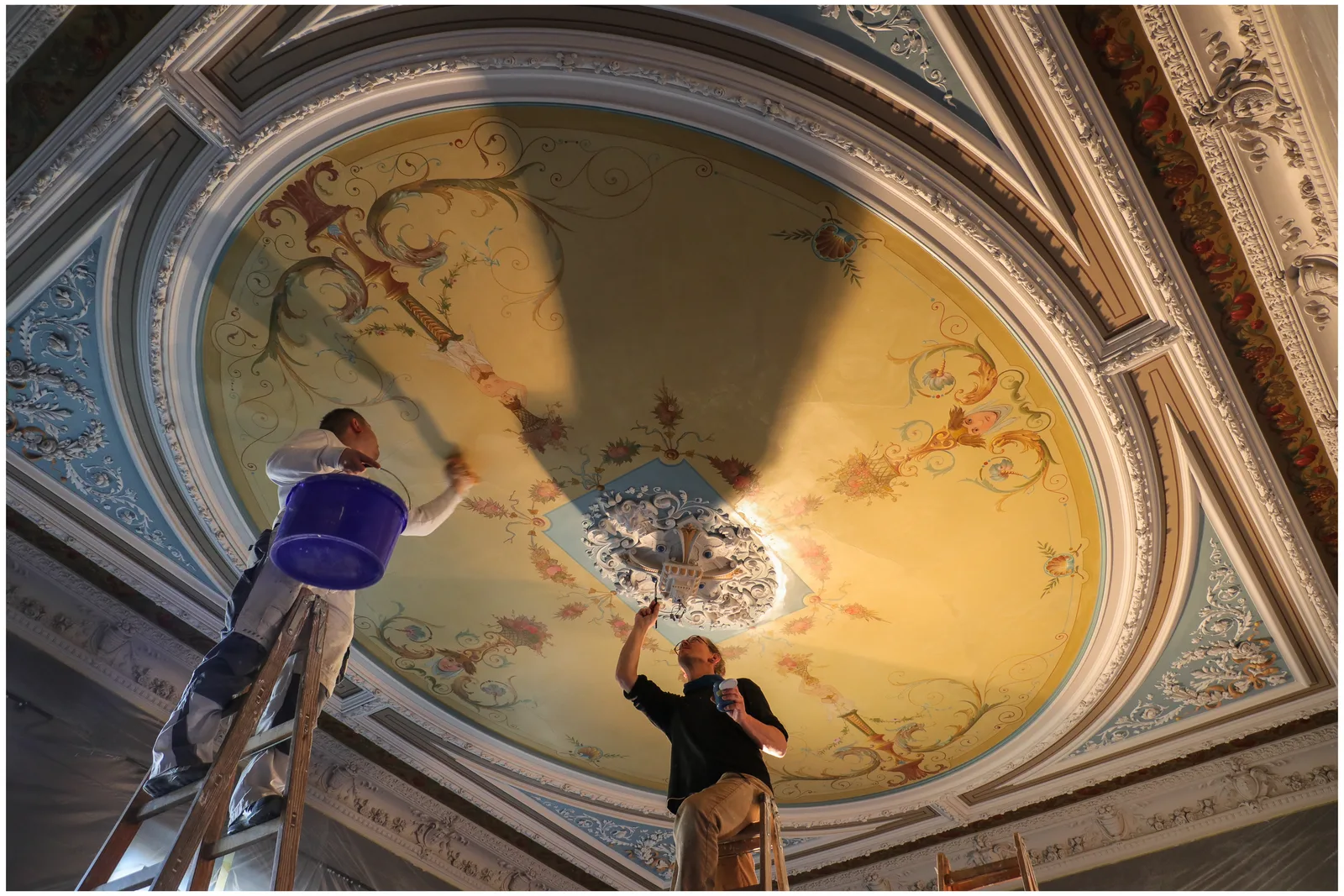 Rotunde mit restaurierter Kuppelmalerei